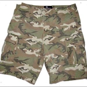 Camouflage cargo shorts